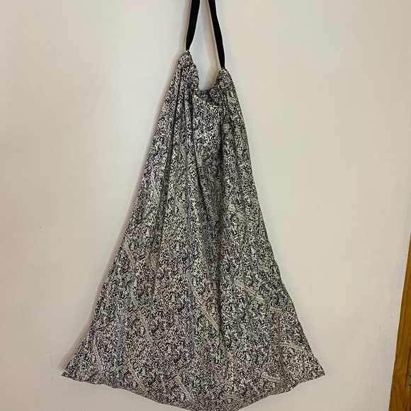 Rebecca Minkoff Convertible Chain Crossbody Black Leather Gold Zippers - Picture 11 of 12